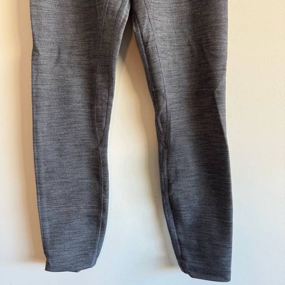 Lululemon Align Pant 28” in Herringbone Grey size 4 - Picture 4 of 10